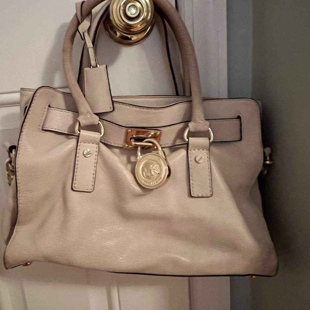 Medium size ivory Michael Kors bag